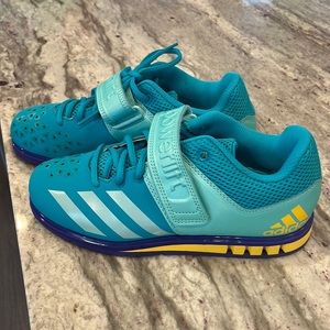NEW-Adidas lifters size 6.5